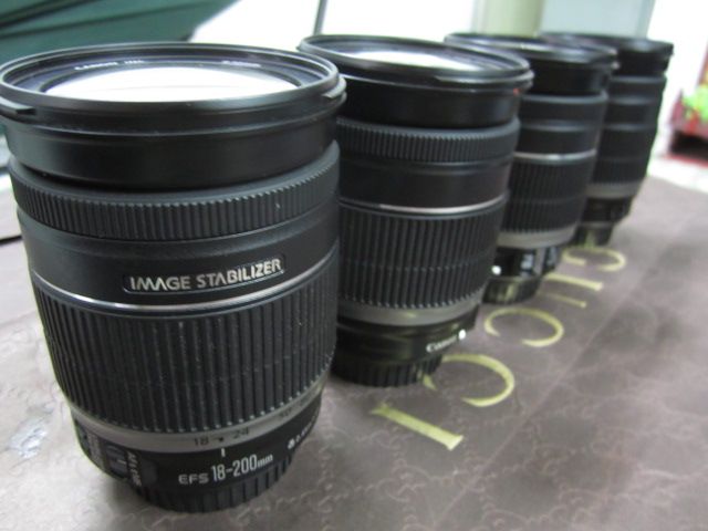 Lens Canon 18-200 IS còn mới 98% hoạt động hoàn hảo hình thật giá tốt...