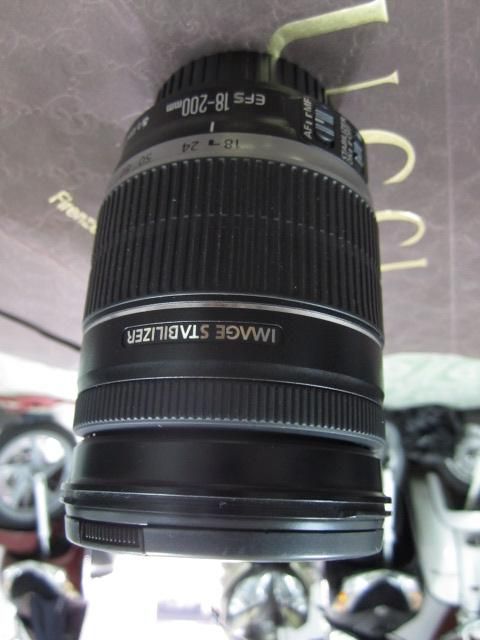 Lens Canon 18-200 IS còn mới 98% hoạt động hoàn hảo hình thật giá tốt... - 1