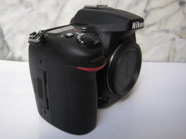 nikon d7100 còn mới 99% + lens 17-55mm f2.8 DX + Flash SB800 hình thật - 2