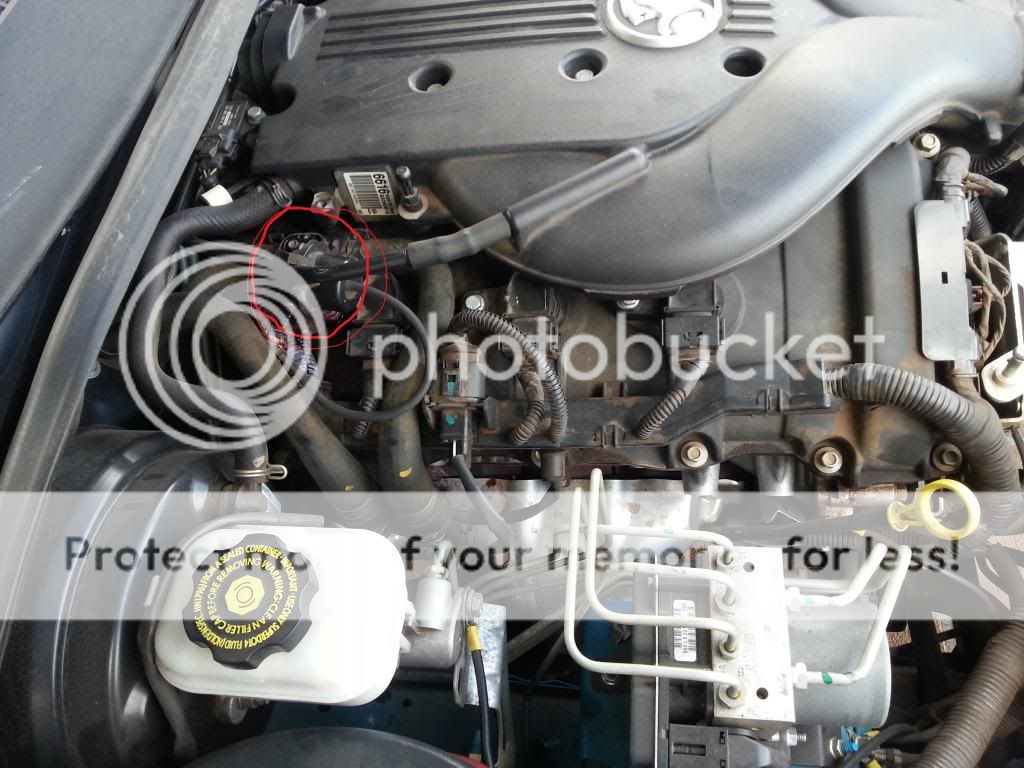 VZ SV6 Coolant Leak Beside Intake Manifold Just Commodores